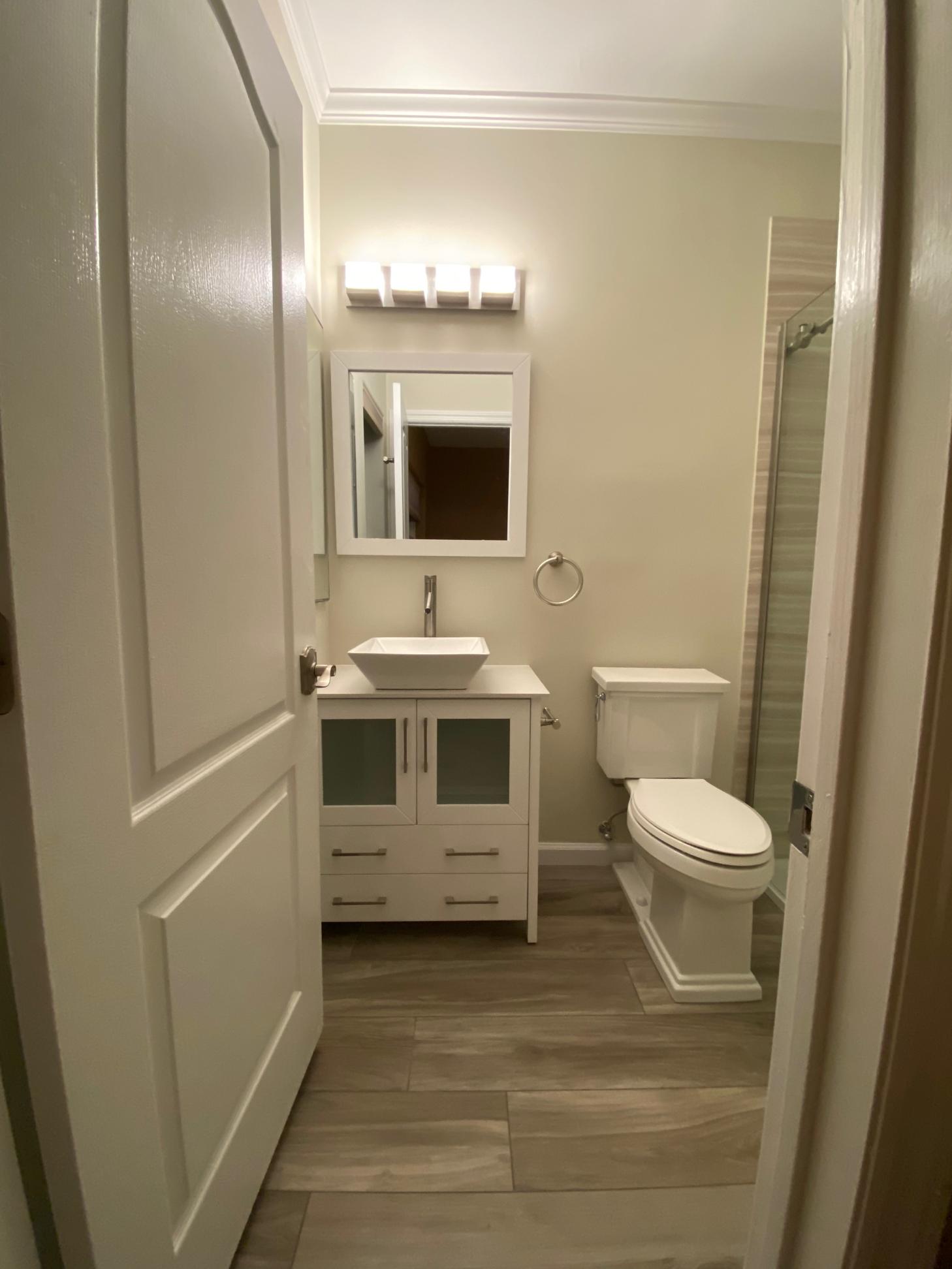 Cozy Modern White Bathroom Remodel